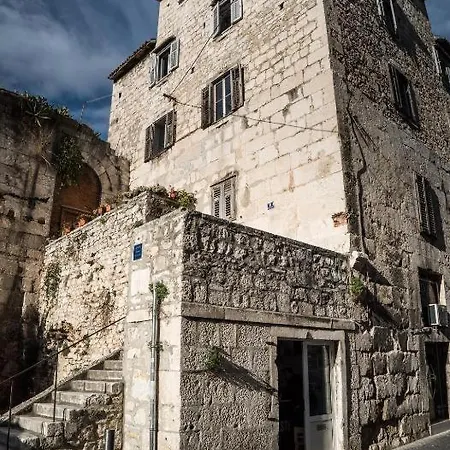 Split Central Apartment Split