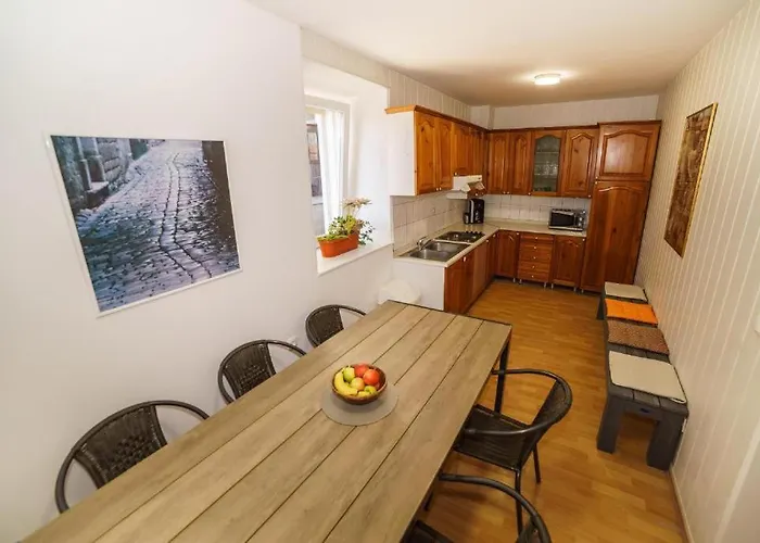 Апартаменти Split Central *